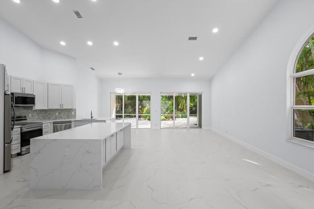 4521 CARLTON GOLF Drive, Lake Worth, FL 33449
