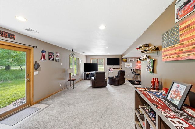 13930 201st Avenue NW, Elk River, MN 55330