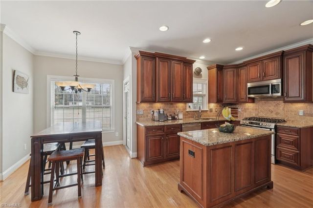 7003 Pearson Run Court, Summerfield, NC 27358