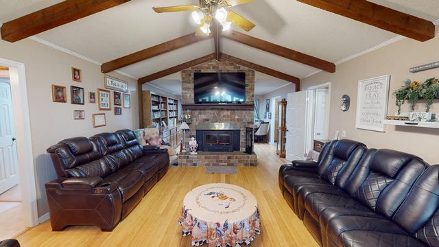 391 Hatton Rd, Dothan, AL 36301