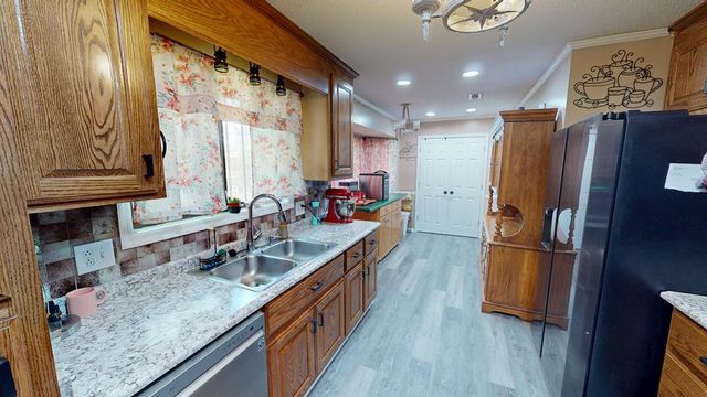 391 Hatton Rd, Dothan, AL 36301