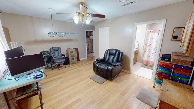 391 Hatton Rd, Dothan, AL 36301