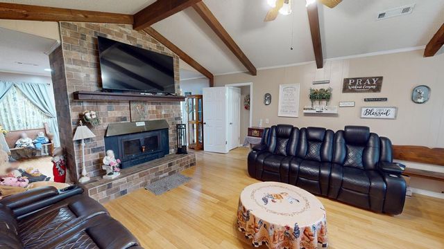 391 Hatton Rd, Dothan, AL 36301