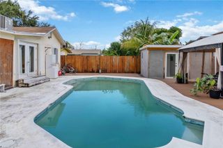 5740 Lincoln St, Hollywood, FL 33021