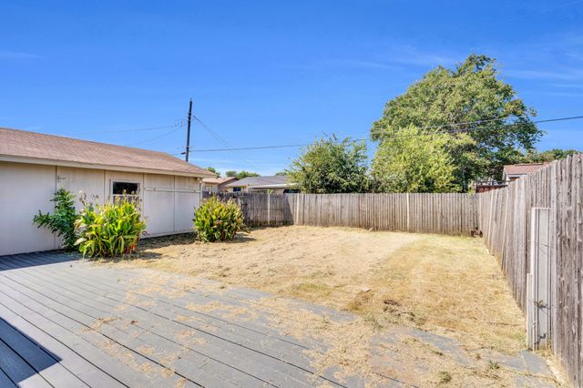 2653 Hartford Lane, Lancaster, TX 75134