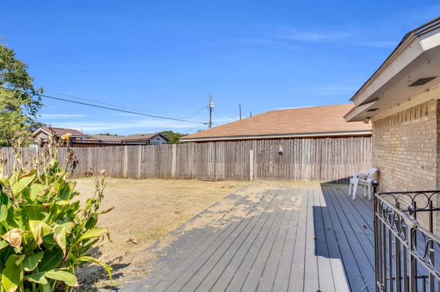 2653 Hartford Lane, Lancaster, TX 75134