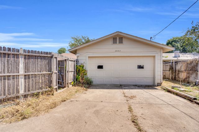 2653 Hartford Lane, Lancaster, TX 75134
