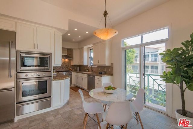 1044 5th Street 202, Santa Monica, CA 90403