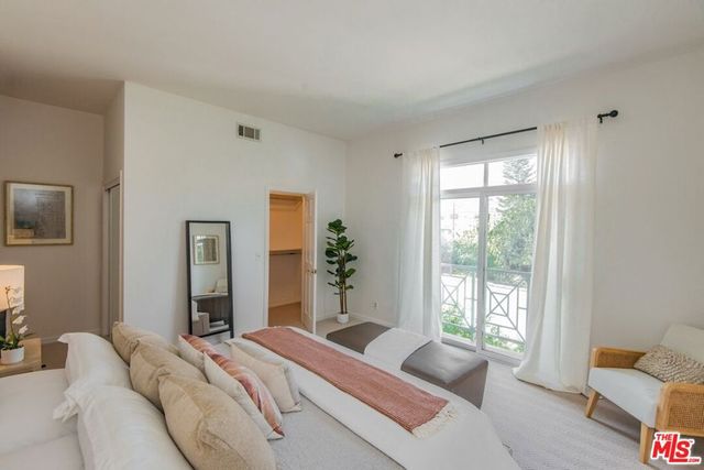 1044 5th Street 202, Santa Monica, CA 90403