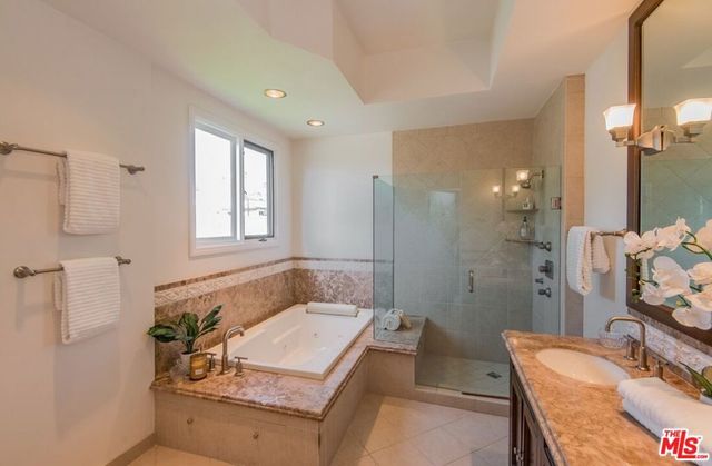 1044 5th Street 202, Santa Monica, CA 90403