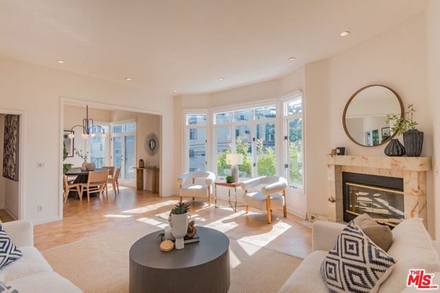 1044 5th Street 202, Santa Monica, CA 90403