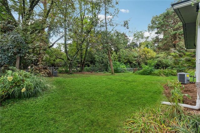 2010 Glenroy SE Drive, Smyrna, GA 30080