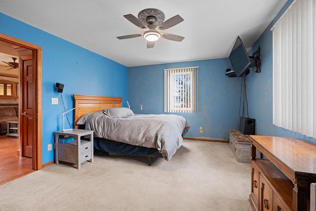 424 WASHINGTON STREET, Oconto, WI 54153