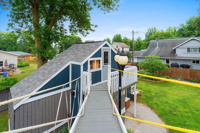 424 WASHINGTON STREET, Oconto, WI 54153