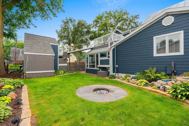 424 WASHINGTON STREET, Oconto, WI 54153