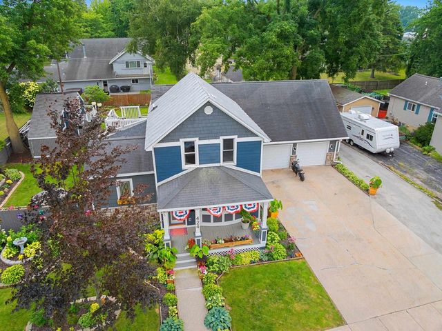 424 WASHINGTON STREET, Oconto, WI 54153