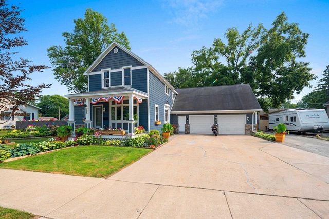 424 WASHINGTON STREET, Oconto, WI 54153