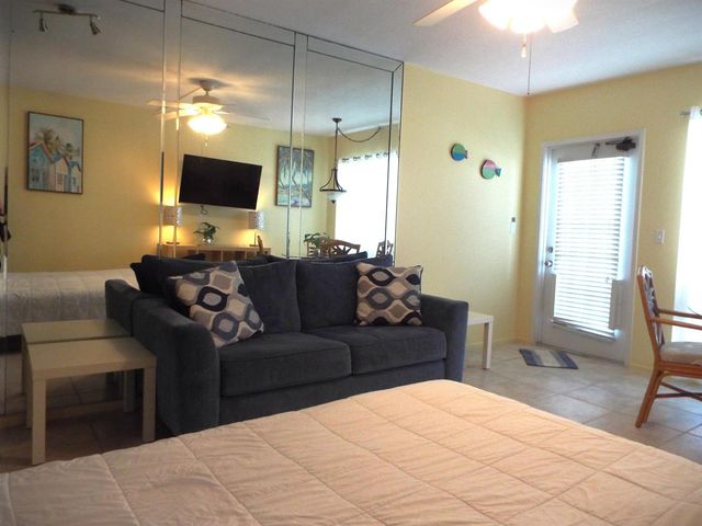 605 N Riverside Drive 12A, Pompano Beach, FL 33062
