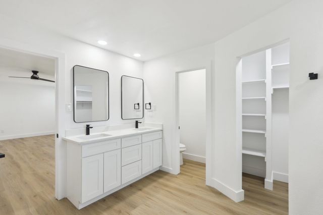 12127 Cabana LN, Austin, TX 78727