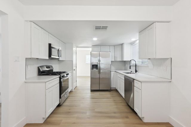 12127 Cabana LN, Austin, TX 78727