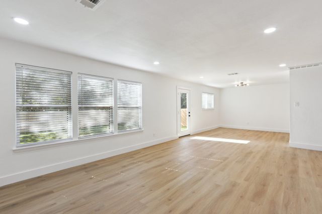 12127 Cabana LN, Austin, TX 78727