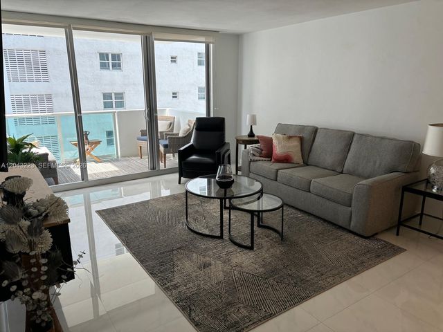 1200 W Ave 720 720, Miami Beach, FL 33139
