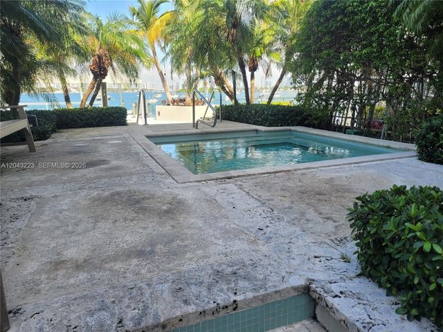 1200 W Ave 720 720, Miami Beach, FL 33139