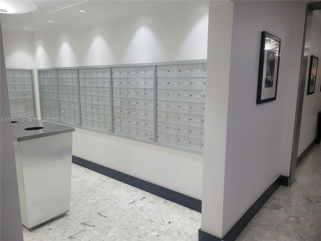 1200 W Ave 720 720, Miami Beach, FL 33139