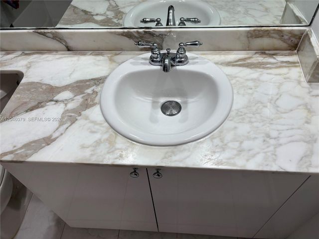 18800 NE 29 Ave 807, Aventura, FL 33180