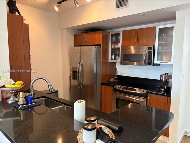 18800 NE 29 Ave 807, Aventura, FL 33180