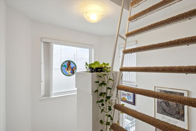 251 Isles End RD, Galveston, TX 77554