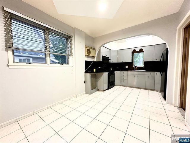 128 Oak Ridge Avenue, Nutley, NJ 07110