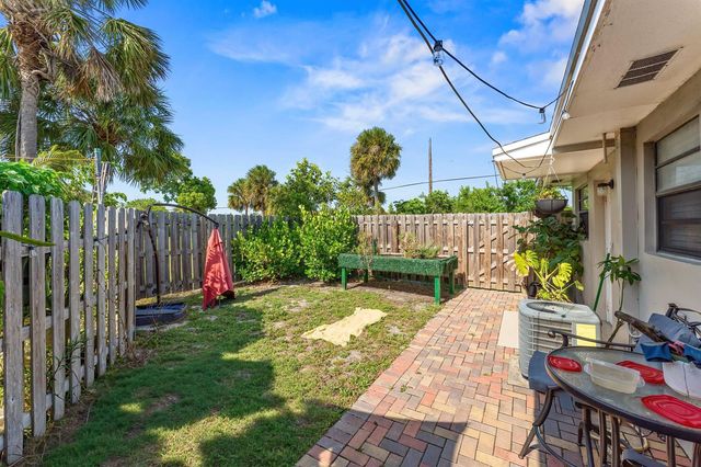 1717 NE 3rd Avenue, Delray Beach, FL 33444
