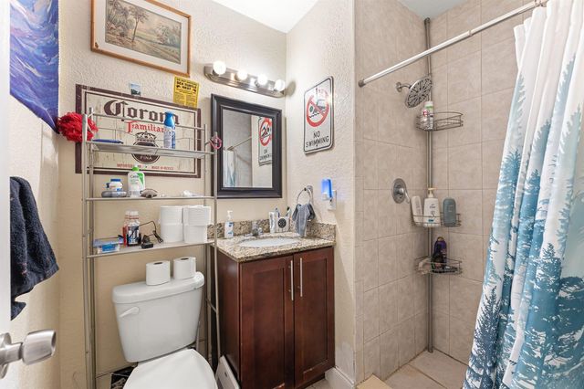 1717 NE 3rd Avenue, Delray Beach, FL 33444