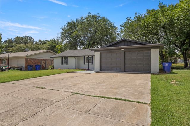 311 Arthur Drive, Kennedale, TX 76060