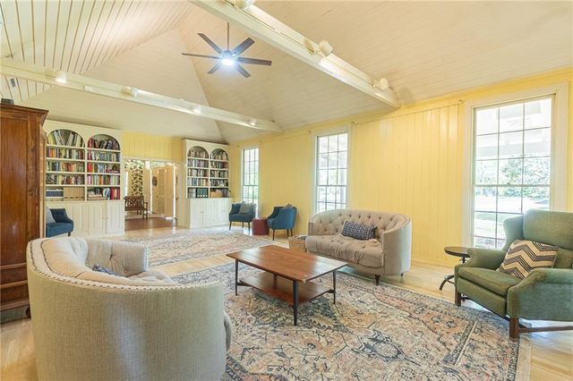 3806 PECAN Drive, Alexandria, LA 71302