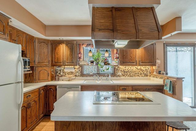 52 S Martin Road, Janesville, WI 53545