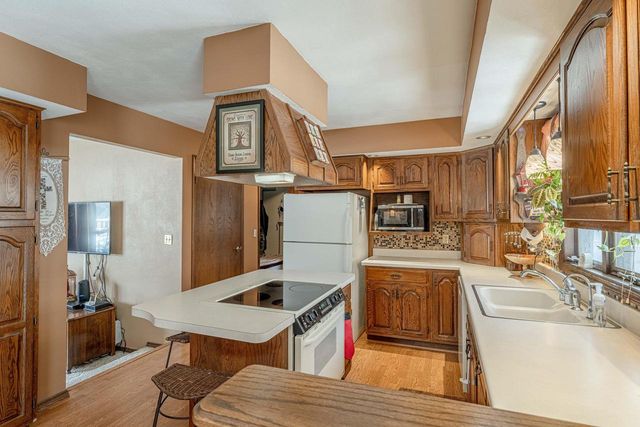 52 S Martin Road, Janesville, WI 53545