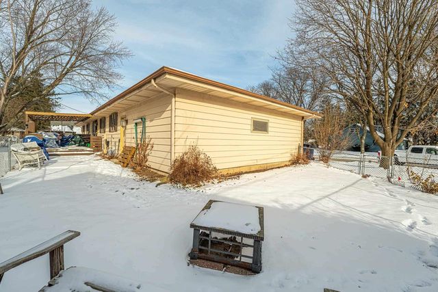 52 S Martin Road, Janesville, WI 53545
