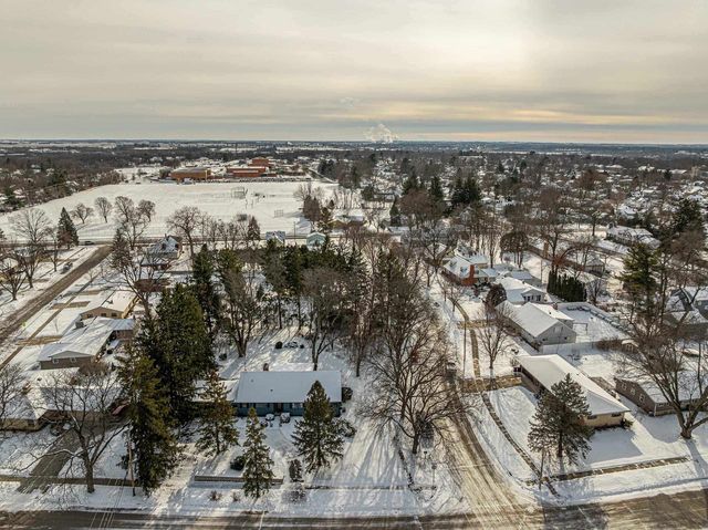 52 S Martin Road, Janesville, WI 53545