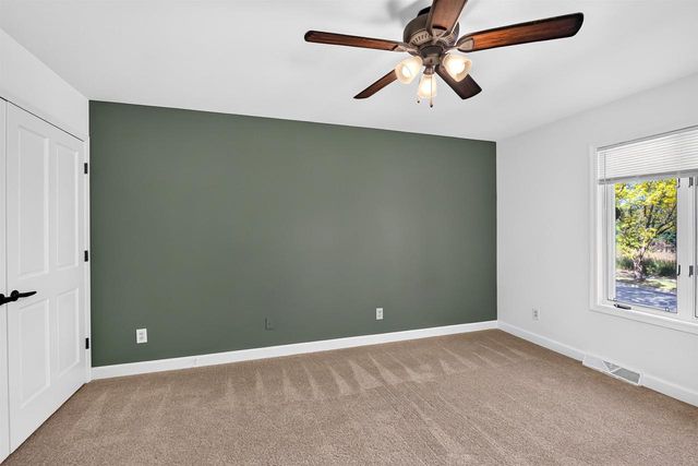 6005 Williamsburg Way, Madison, WI 53719
