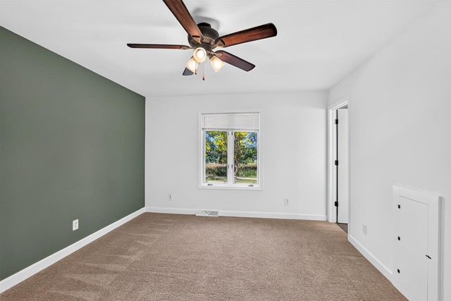 6005 Williamsburg Way, Madison, WI 53719