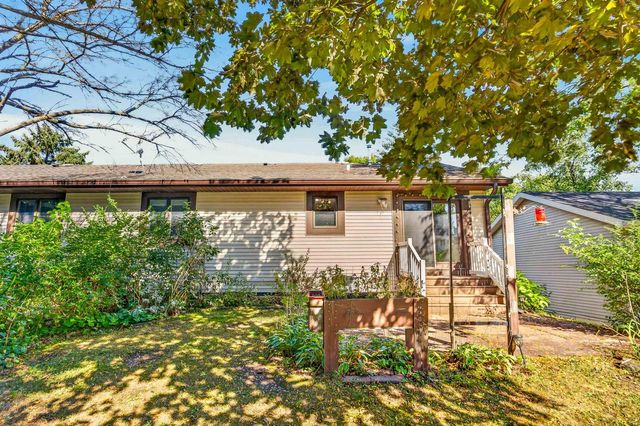 6005 Williamsburg Way, Madison, WI 53719
