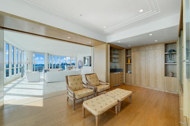 100 S Pointe Dr 3403, Miami Beach, FL 33139