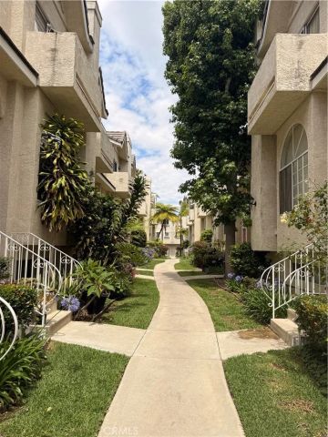 2348 Manhattan Beach, Gardena, CA 90249