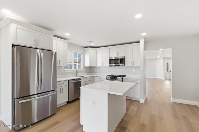 701 Flint Court, Manchester, NJ 08759