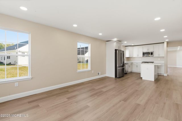 701 Flint Court, Manchester, NJ 08759