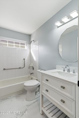 701 Flint Court, Manchester, NJ 08759