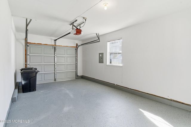 701 Flint Court, Manchester, NJ 08759