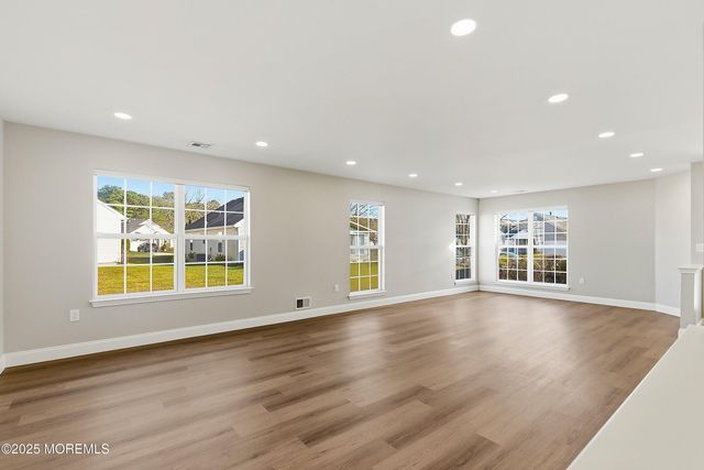 701 Flint Court, Manchester, NJ 08759